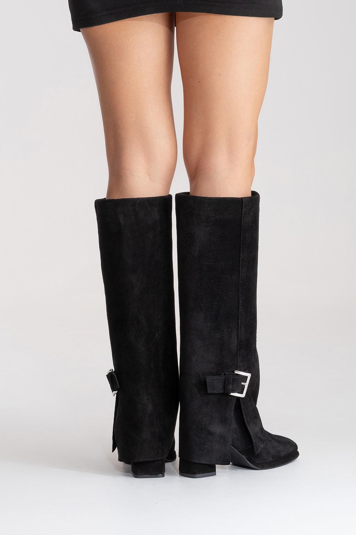 Lojo - Bota de tacón en bloque de cuero de ante negro (Mujer)