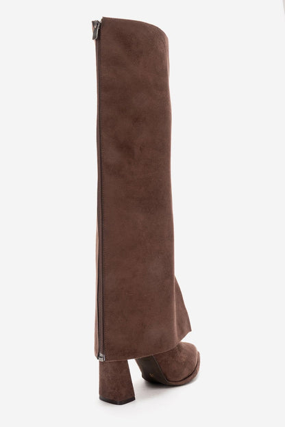 Aja - Bota alta convertible de ante marrón con tacón de bloque (Mujer)