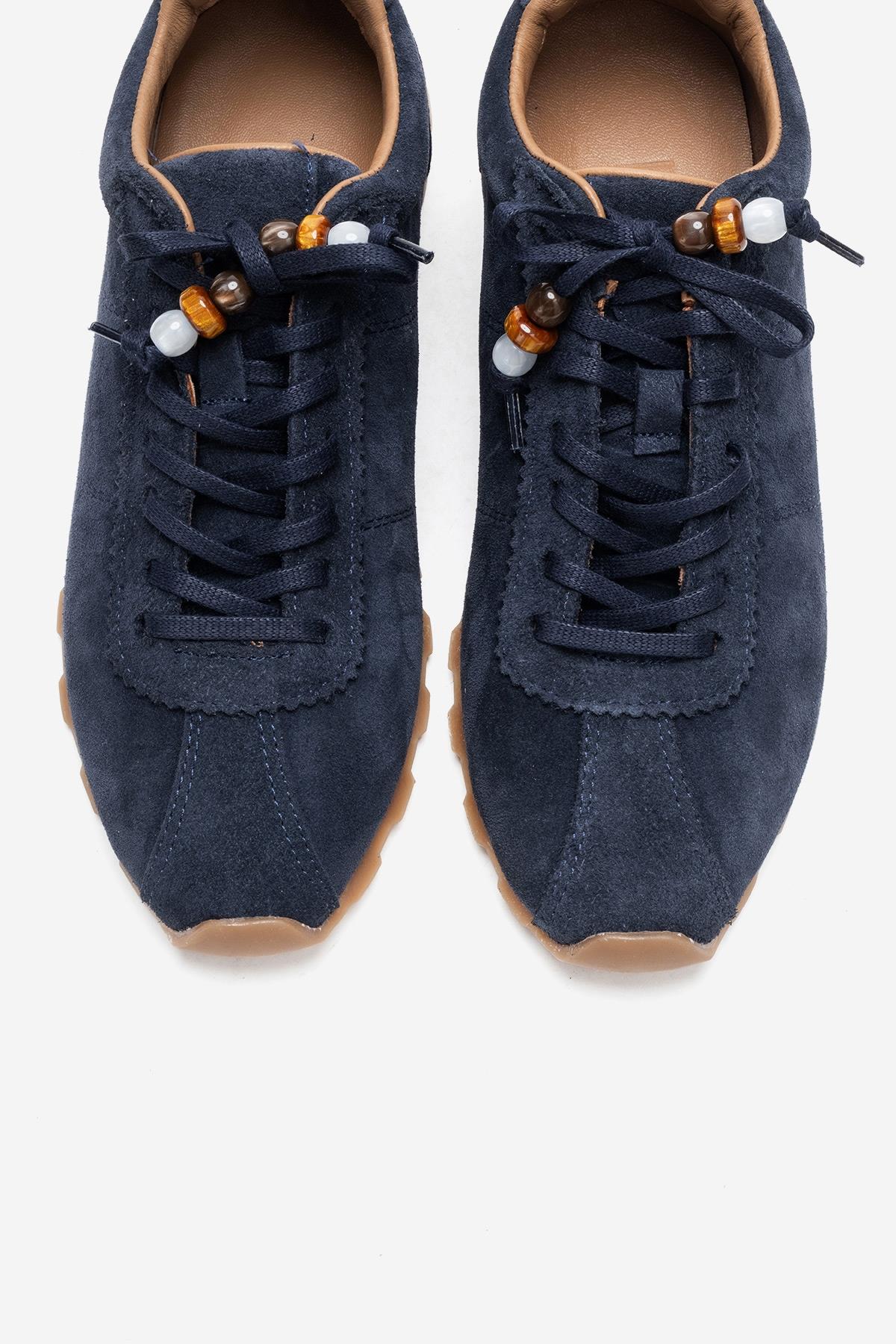 Brea - Zapatillas deportivas de ante adornadas en color azul marino (Mujer)