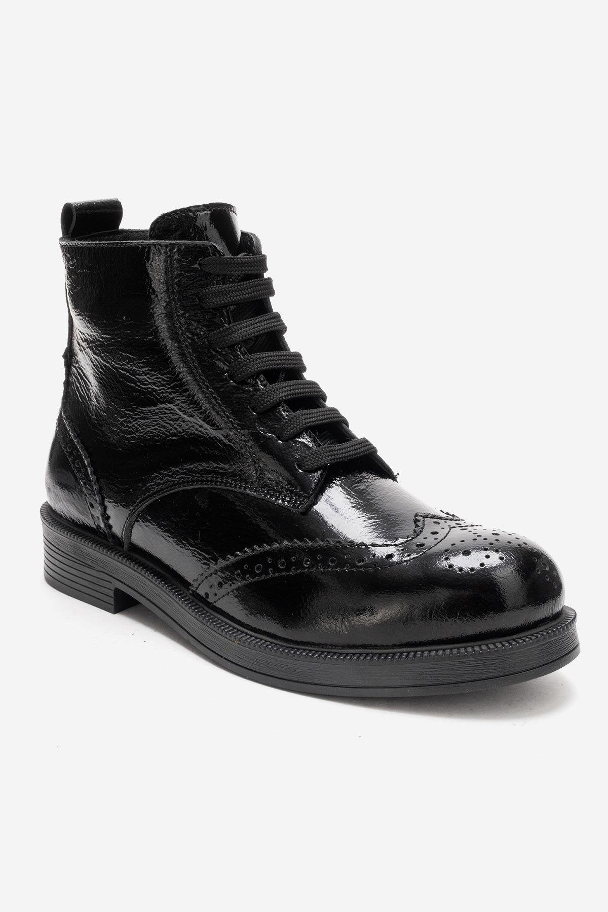 Nelvy - Bota de charol negra (Mujer)