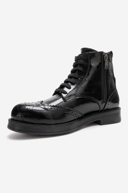 Nelvy - Bota de charol negra (Mujer)