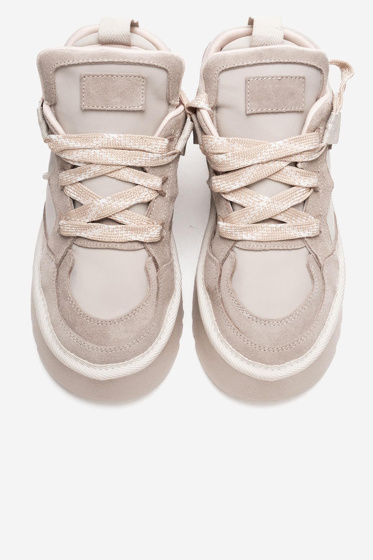 Riven - Zapatilla de plataforma de piel de ante beige (Mujer)