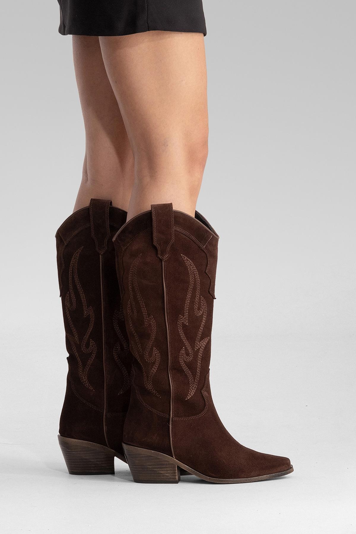 Pietro - Bota alta de cuero de gamuza marrón estilo western (mujer)