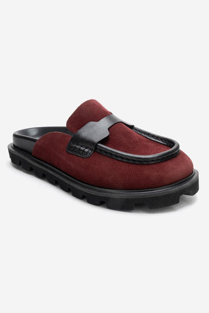 VELA - Mules de tacón bajo de ante genuino color borgoña (Mujer)