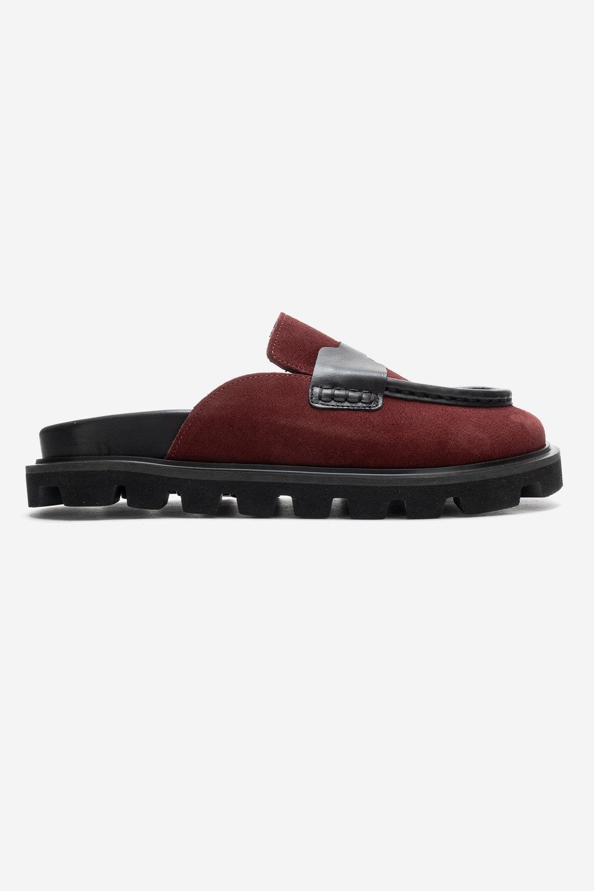 VELA - Mules de tacón bajo de ante genuino color borgoña (Mujer)