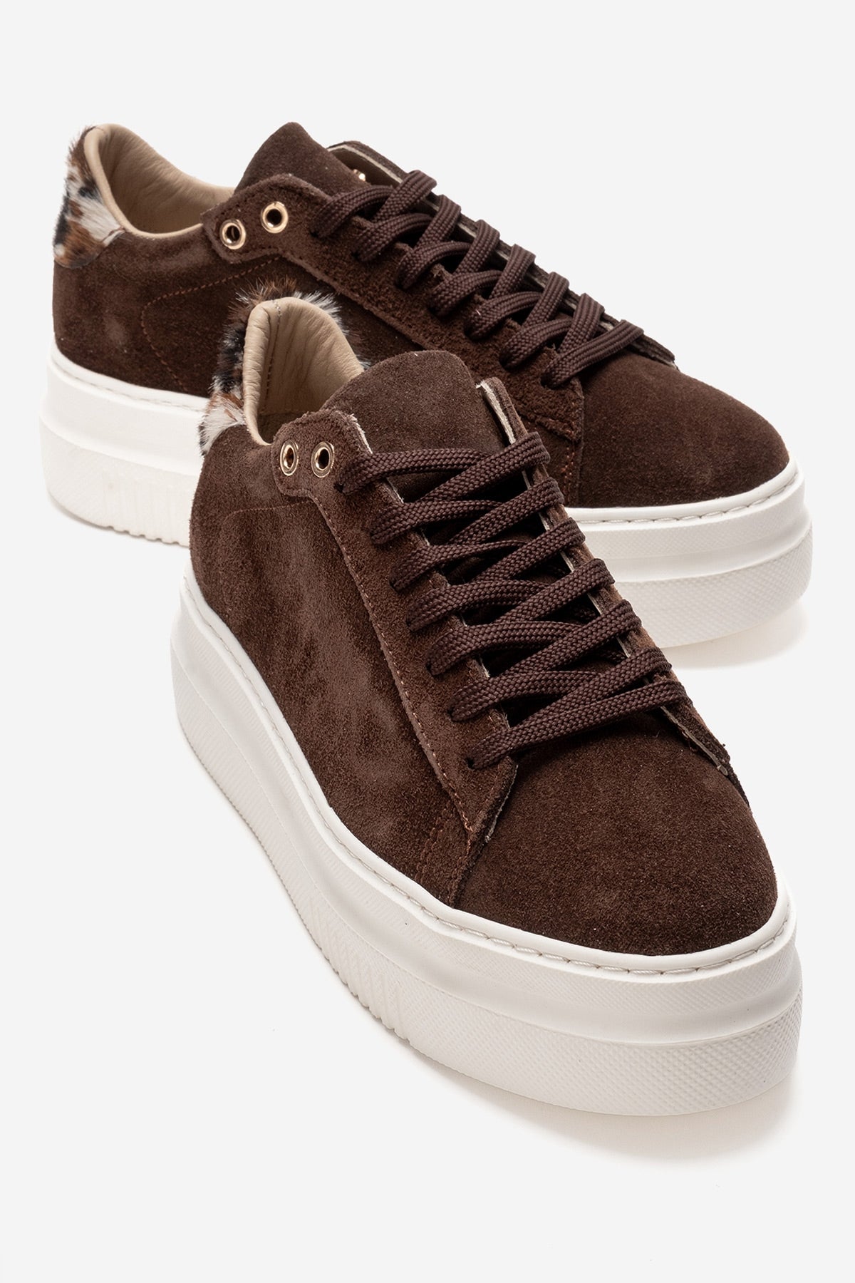 Nera - Zapatillas informales de ante marrón (mujer)