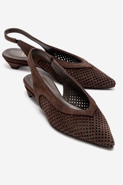 LIEVE - Zapatos de tacón bajo con correa trasera de cuero genuino marrón (mujer)