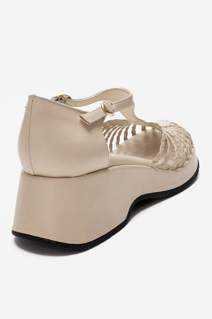 Barry - Sandalia de cuña con detalle trenzado color beis (Mujer)