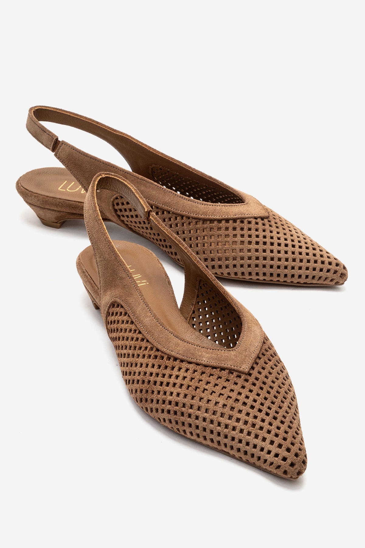 LIEVE - Zapato de tacón bajo de cuero genuino color taupé (Mujer)