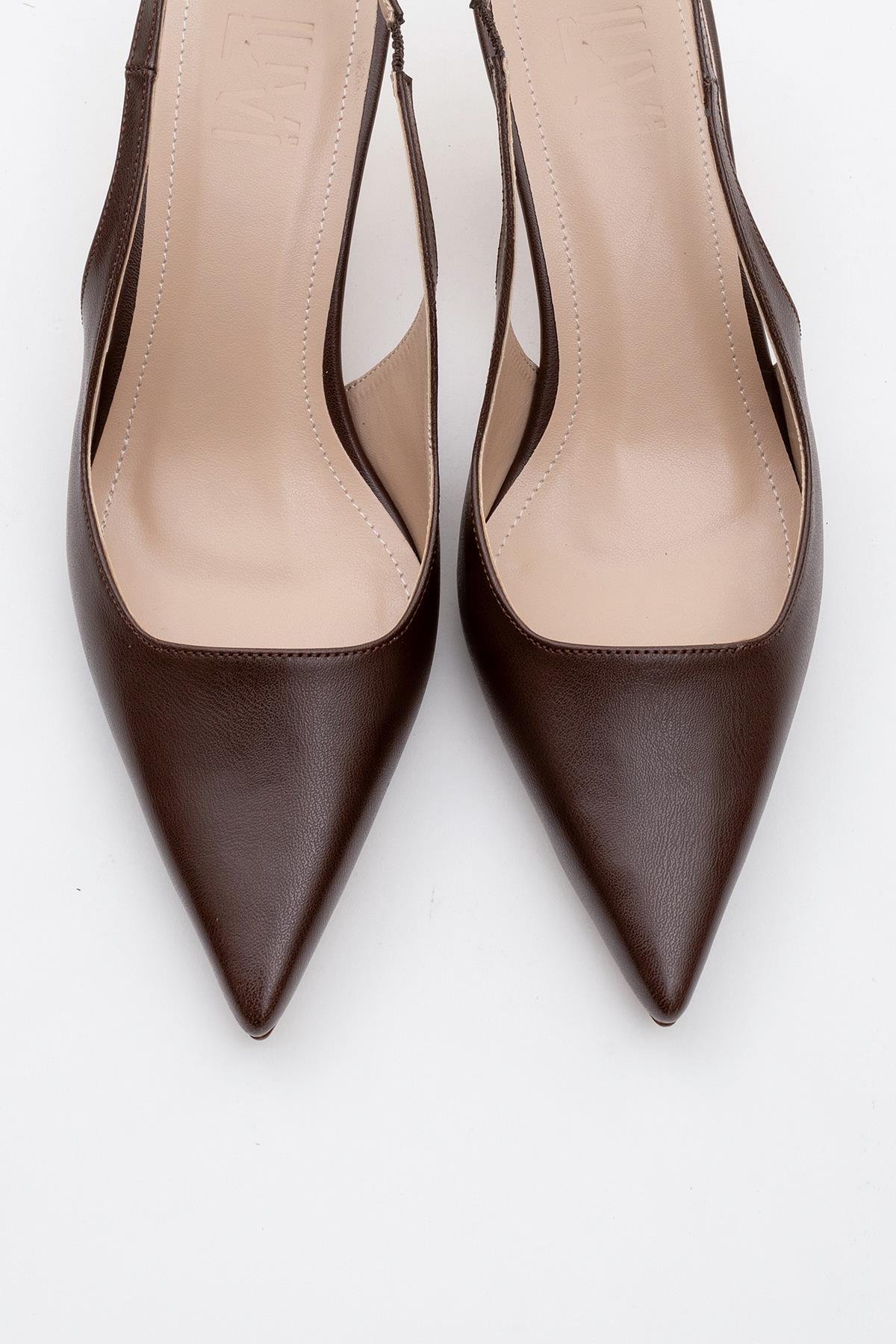 Marten - Stilettos sin talón de punta estrecha de color marrón (mujer)