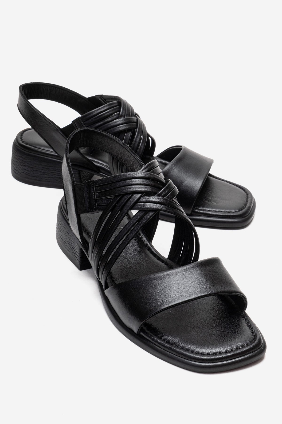 LIVELLO - Sandalia de Cuero Genuino Negra de Tiras Múltiples (Mujer)