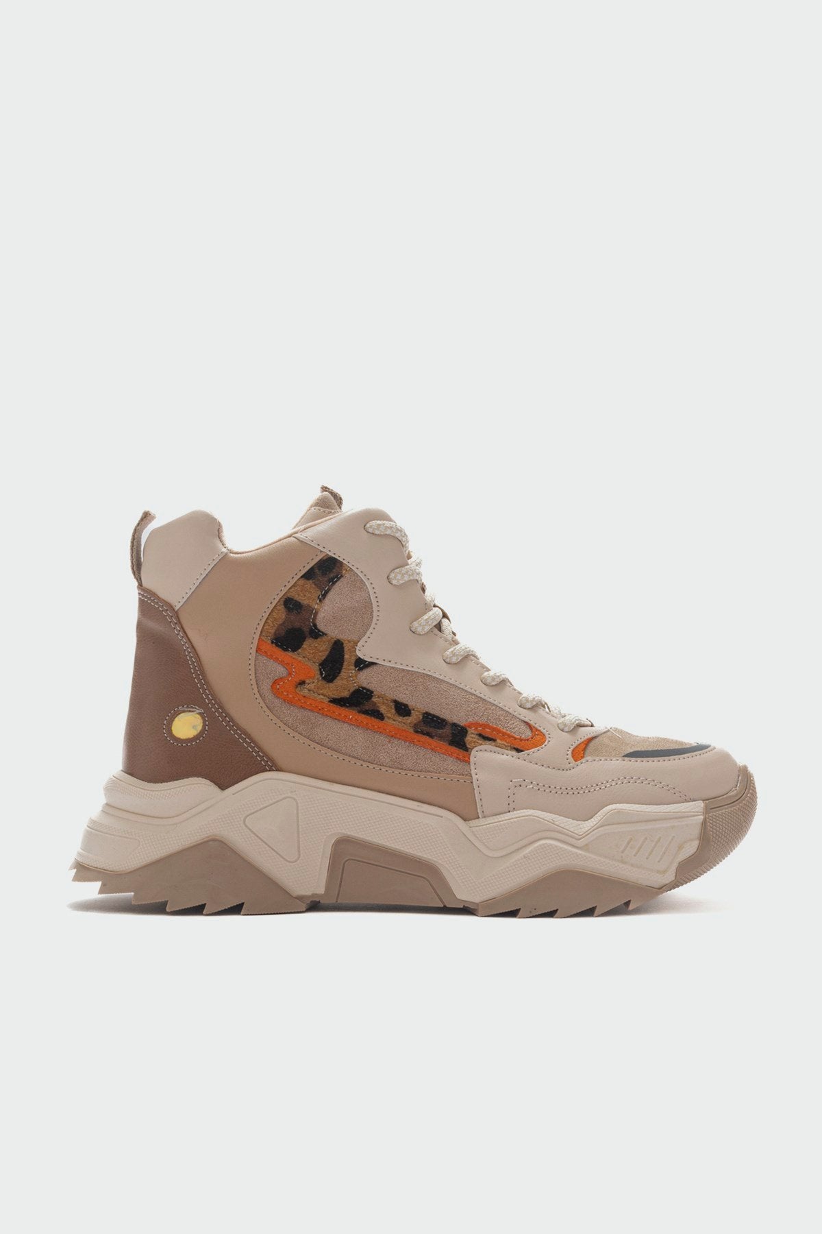 Olivia - Bota Deportiva Beige (Mujer)