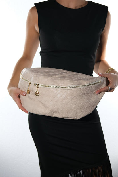 VENTA - Nude Woven Belt Bag (Women)