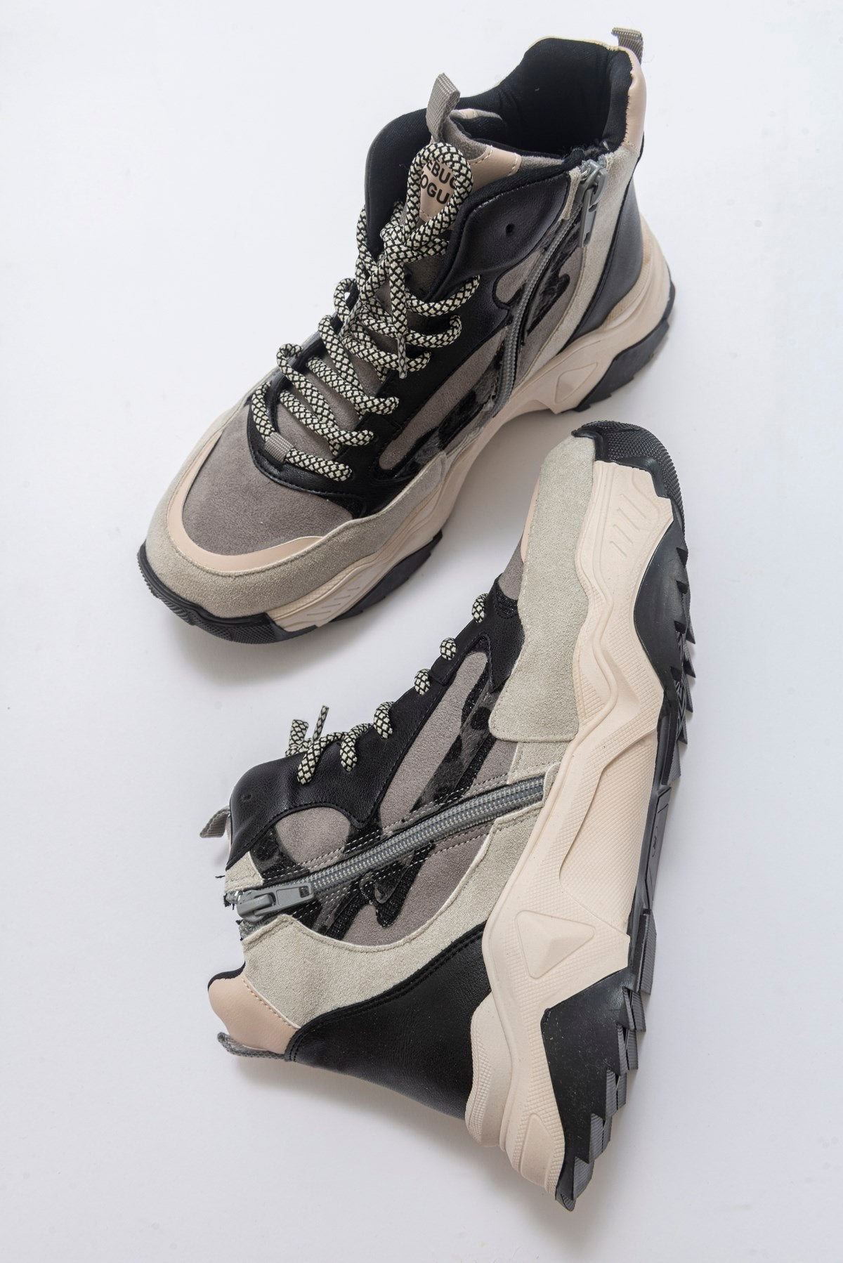 Olivia - Bota multideporte Ice Black (Mujer)