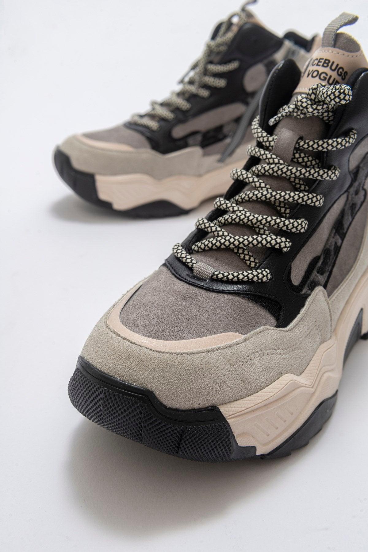 Olivia - Bota multideporte Ice Black (Mujer)