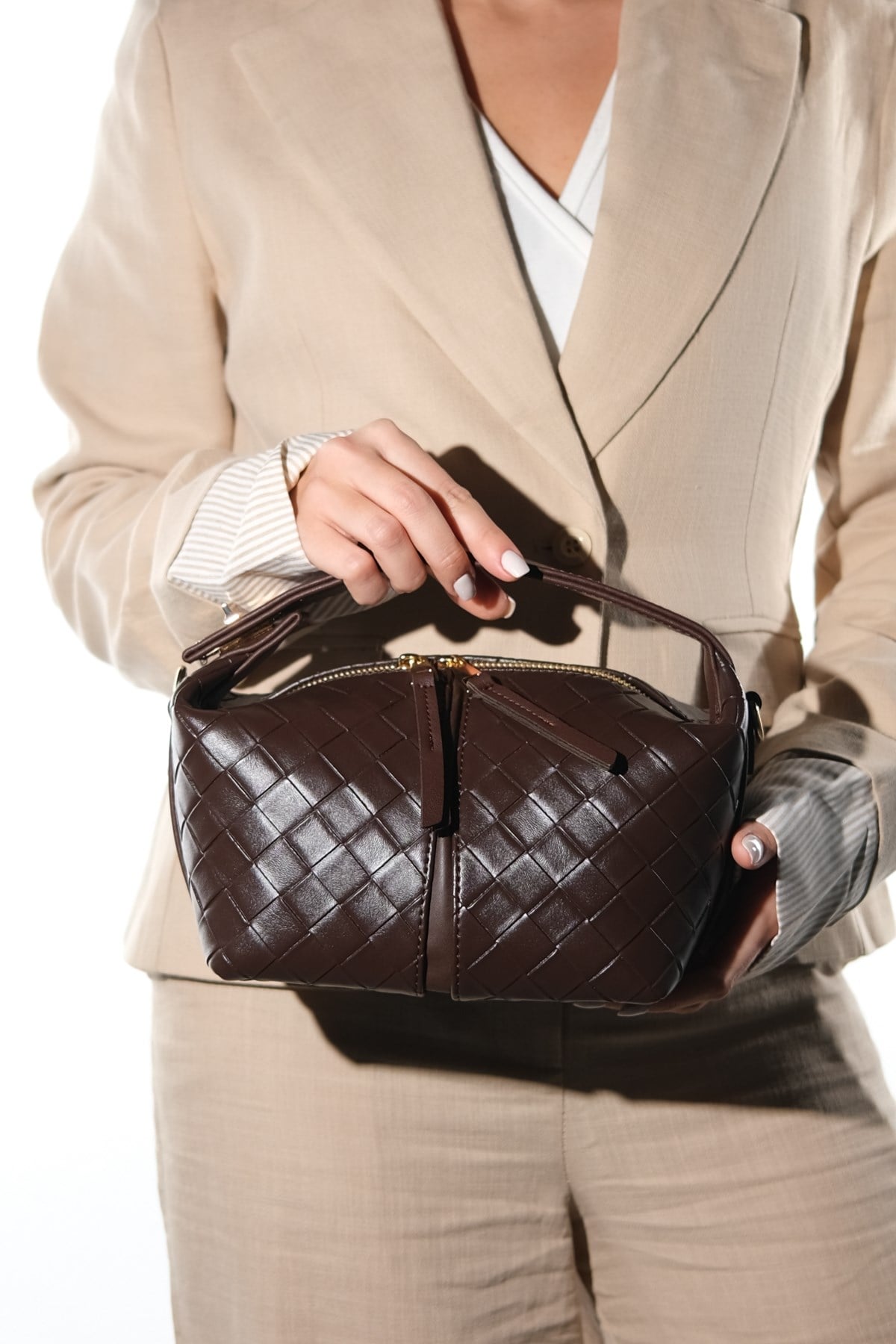 AERIS - Cognac Genuine Leather Shoulder Bag (Women)