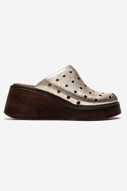 NIVES - Sandalia de cuña de cuero genuino dorado (Mujer)