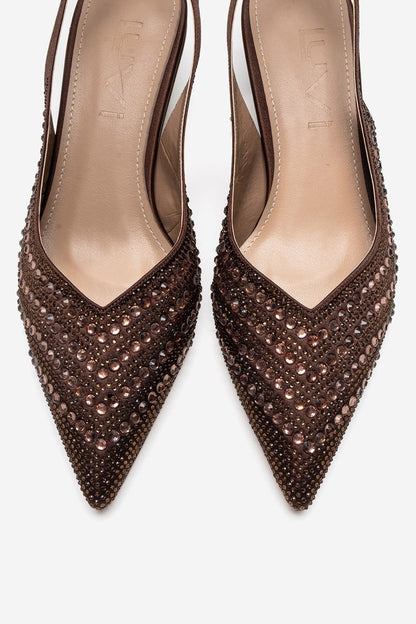 ROYALE - Zapatos de noche tipo kitten heel con adornos de pedrería y satén marrón (Mujer)