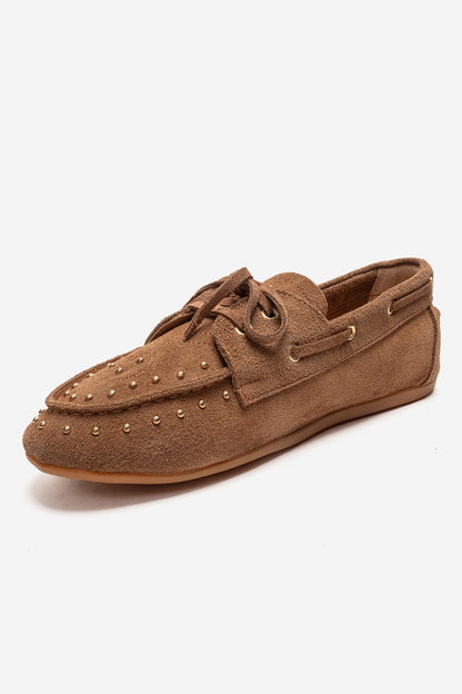 CUESTA - Mocasín de cuero genuino color topo (mujer)