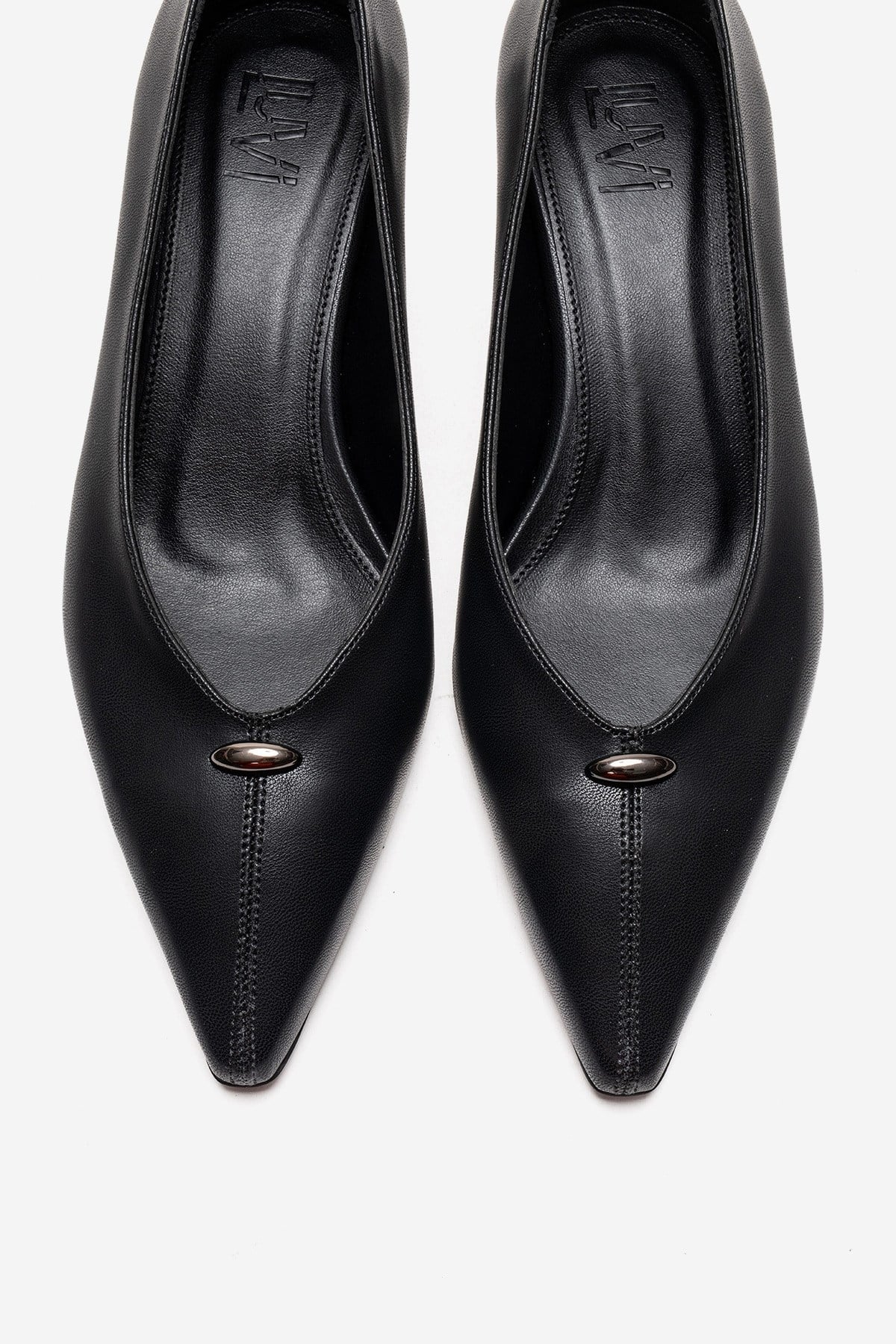 VERSAY - Zapatos de tacón bajo de aguja con puntera (Mujer)