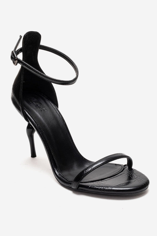 Yelena - Zapatos de tacón de aguja con tiras finas de charol (Mujer)