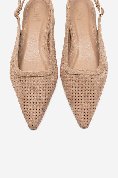 AVIVA - Zapatos de tacón bajo con punta fina de cuero genuino color beige (Mujer)