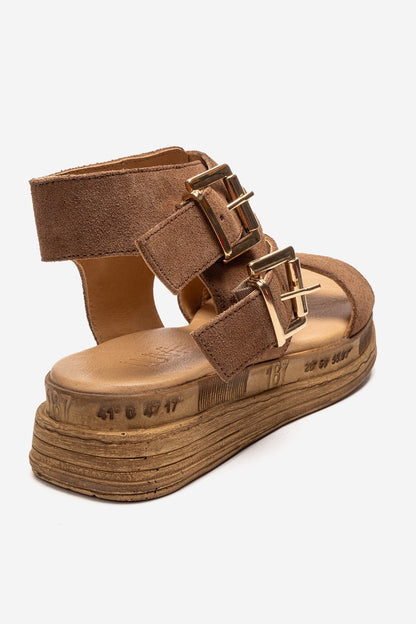LORENTIS - Sandalia de doble hebilla de cuero genuino color camel (Mujer)