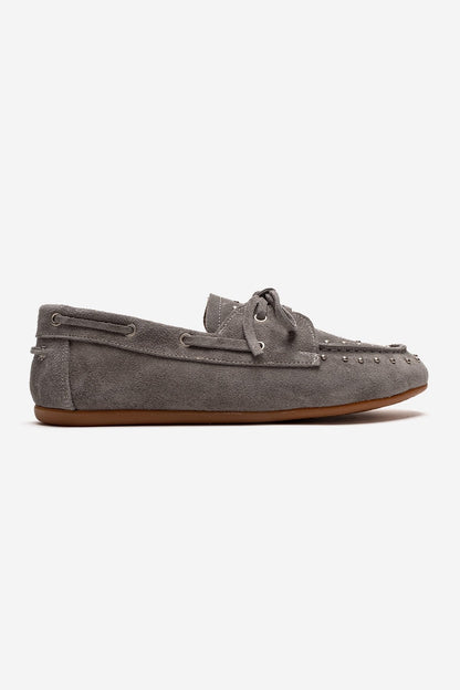 Cuesta - Mocasín de cuero genuino de gamuza gris con cordones (Mujer)