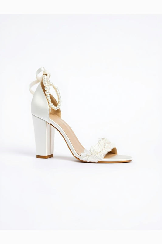 Zapatos de novia Elysia de perlas y encaje
