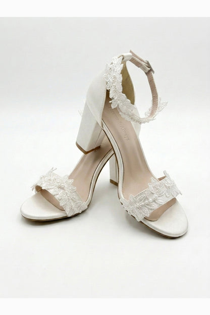 Zapatos de tacón de encaje Lirielle para novia
