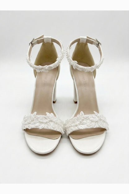 Zapatos de tacón de encaje Lirielle para novia