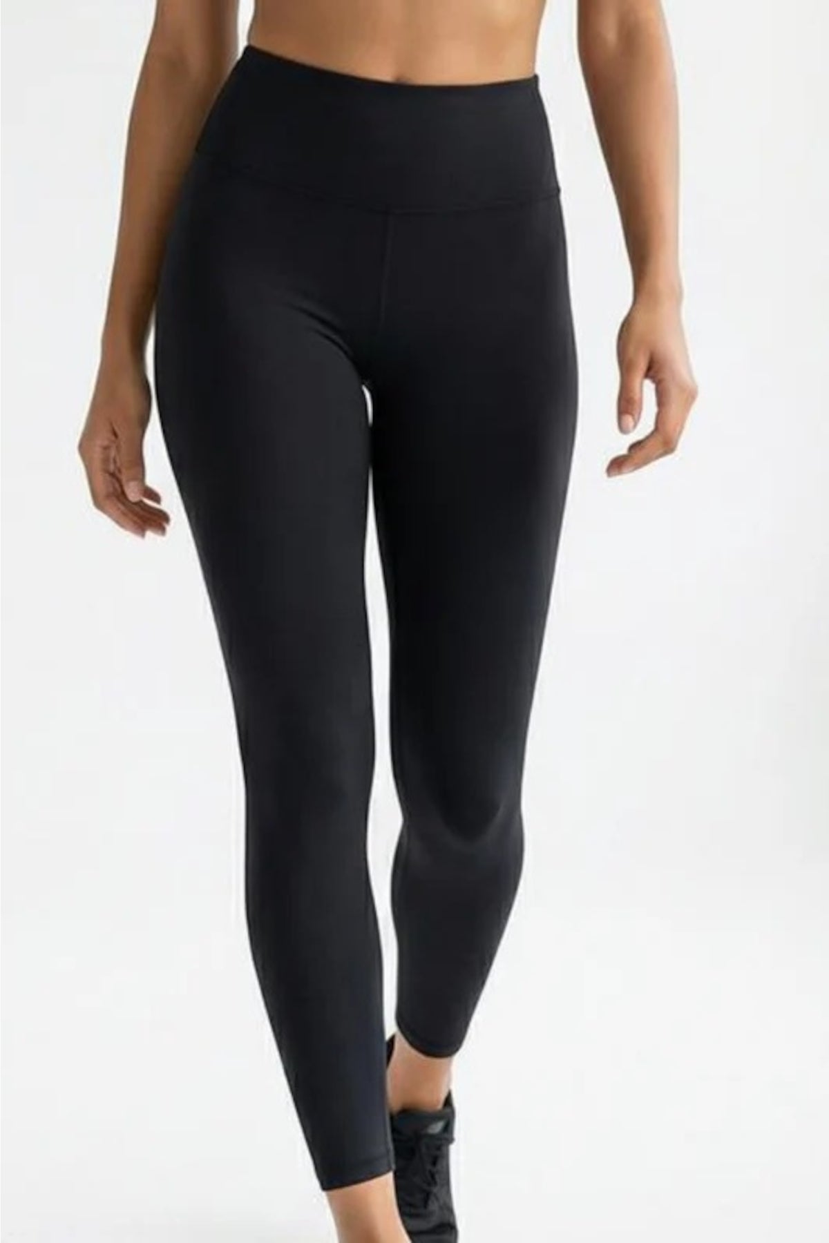 Relactive Wear-Zarine Black Women's Ultra Soft Modal Blend Leggings