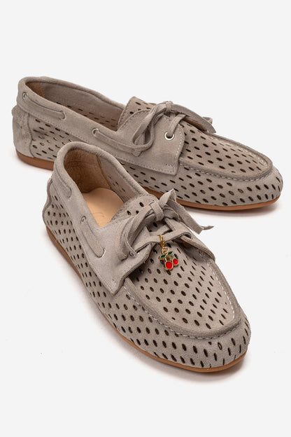 STEVO - Mocasin de Piel Genuina de Gamuza Beige con Cordones (Mujer)