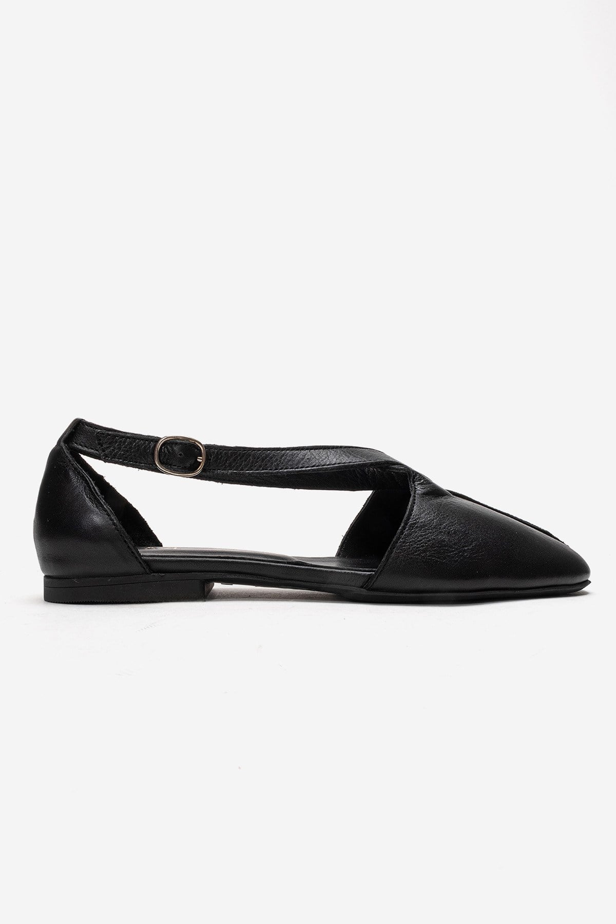Fable - Black Genuine Leather Side-Cut Ballet Flat (Women)