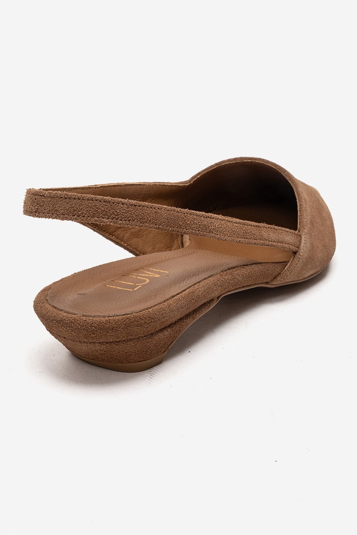 BERLINA - Zapatos de tacón bajo de piel auténtica color camel (mujer)
