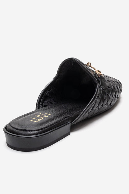 SENIA - Mule de cuero genuino trenzado negro con hebilla y puntera cerrada (Mujer)
