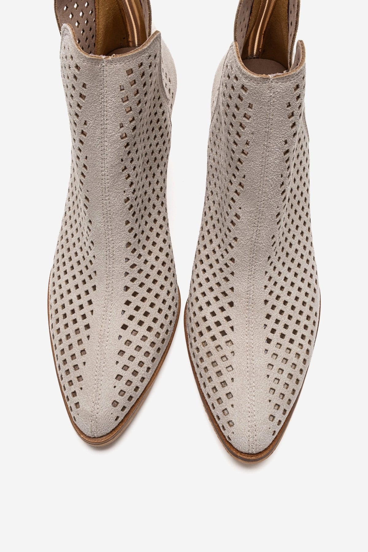ORVIA - Botín de tacón cuadrado color blanco roto (Mujer)
