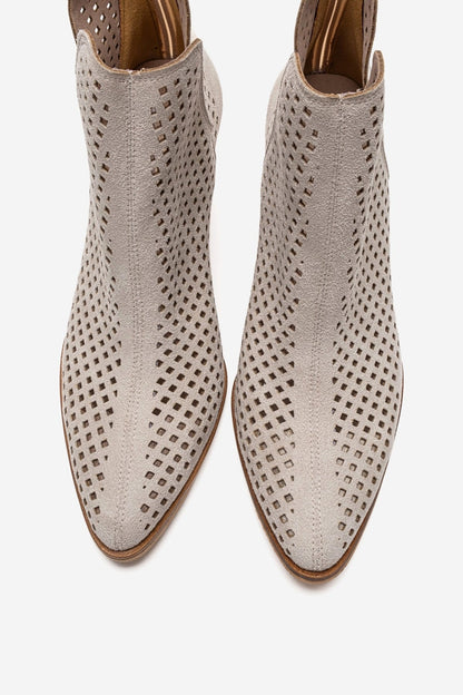 ORVIA - Botín de tacón cuadrado color blanco roto (Mujer)