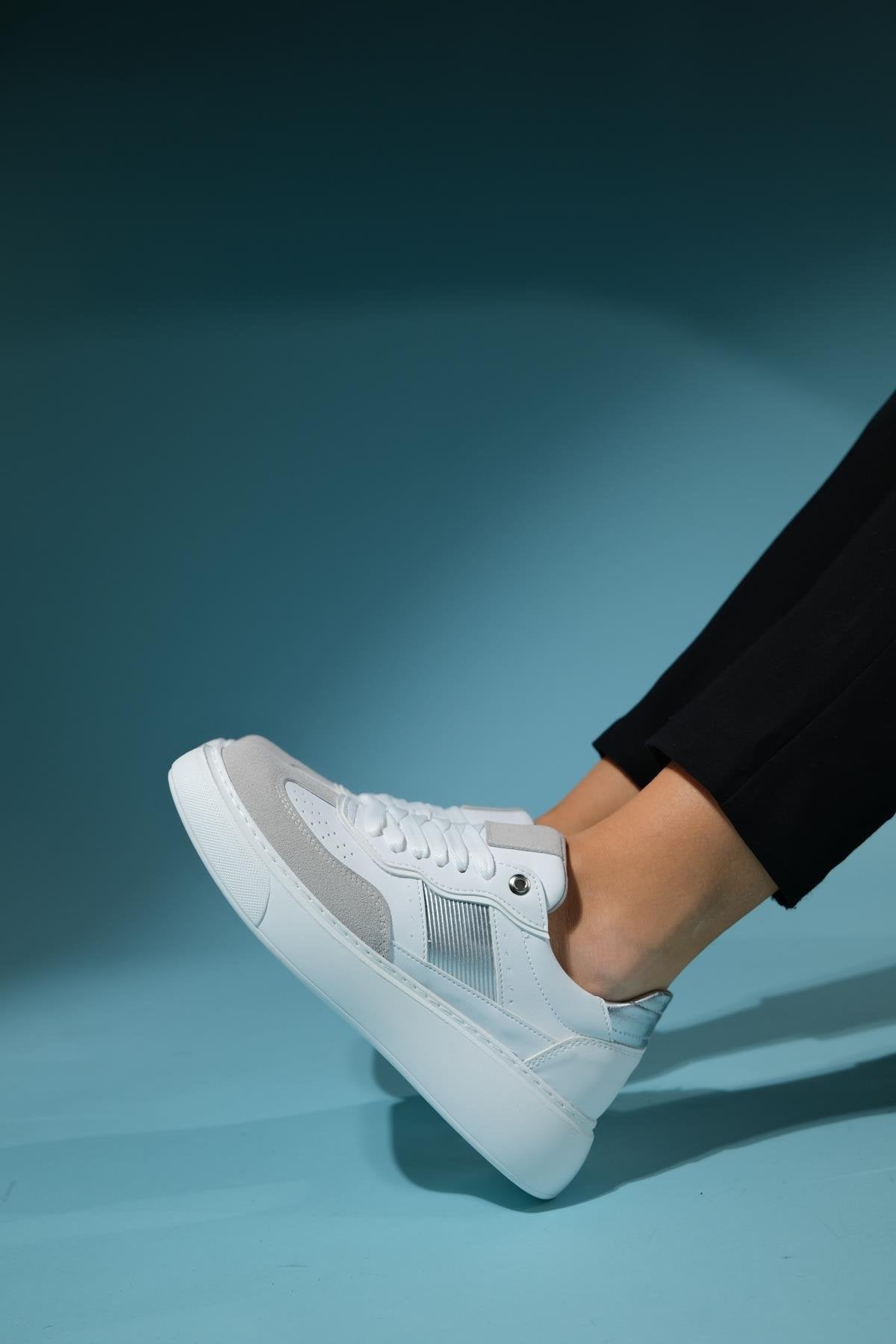 Venetia - Zapatillas deportivas blancas y grises (mujer)