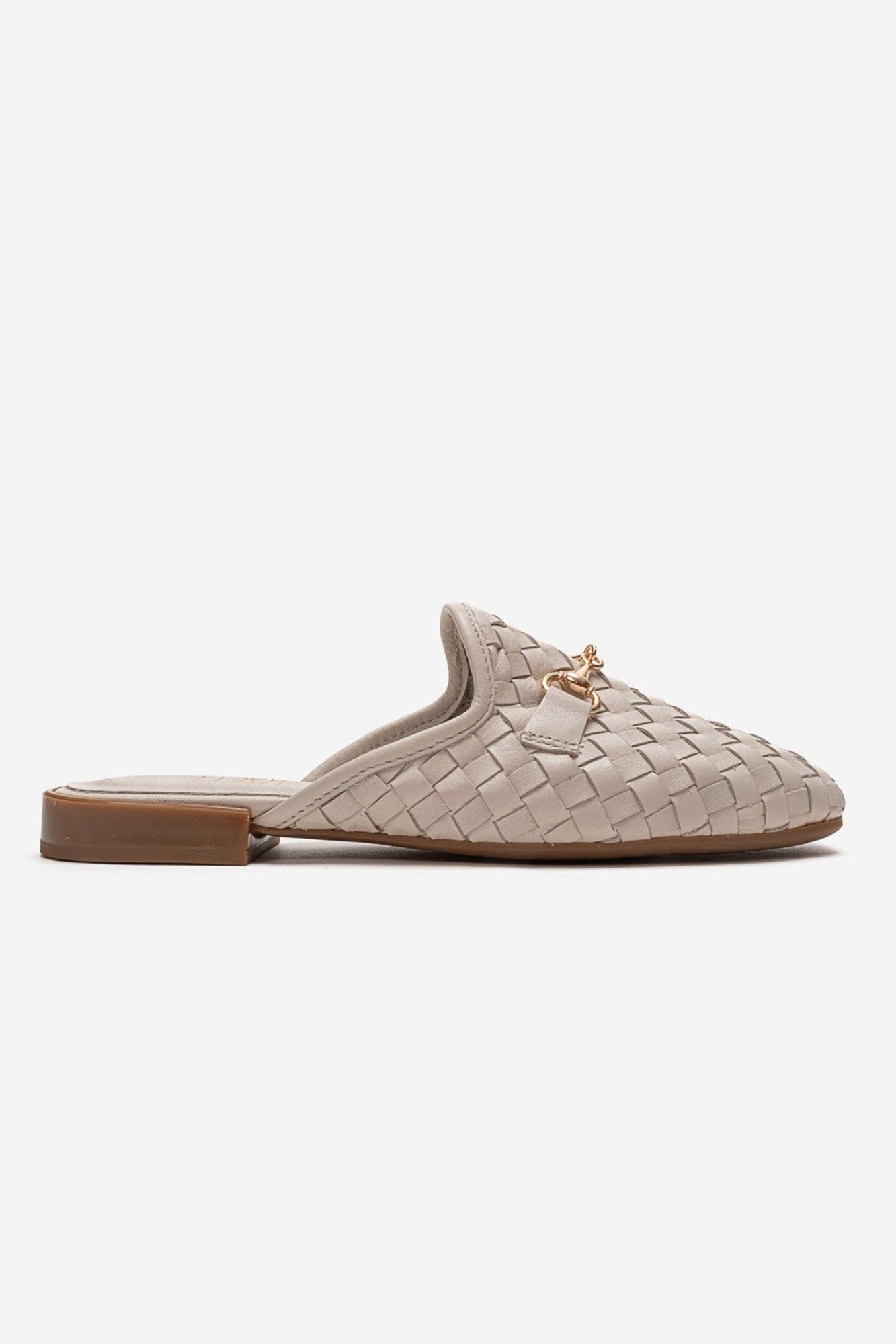 SENIA - Mules cerrados de cuero genuino color blanco roto con hebilla delantera (Mujer)