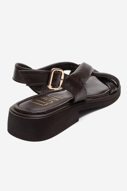 Frand - Sandalia de tiras cruzadas de cuero genuino marrón (Mujer)