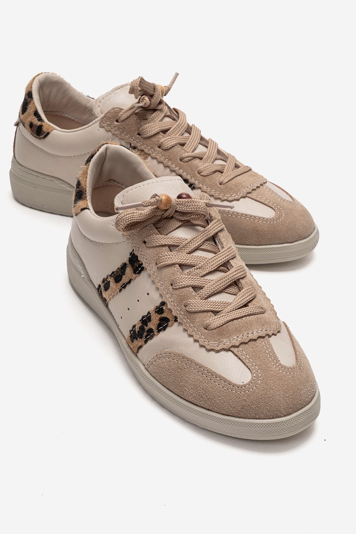 ARDIX - Zapatilla de Piel Genuina con Estampado Beige (Mujer)