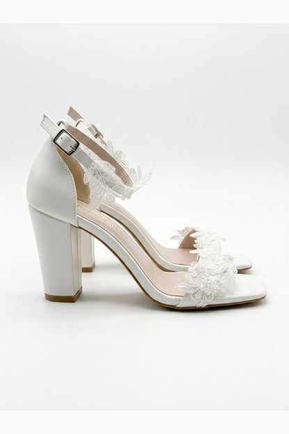 Sandalias de tacón de bloque con encaje Selia para boda
