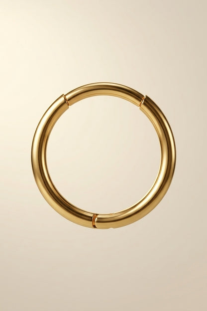 Amelie Single Classic 14k Gold Hoop Earrings