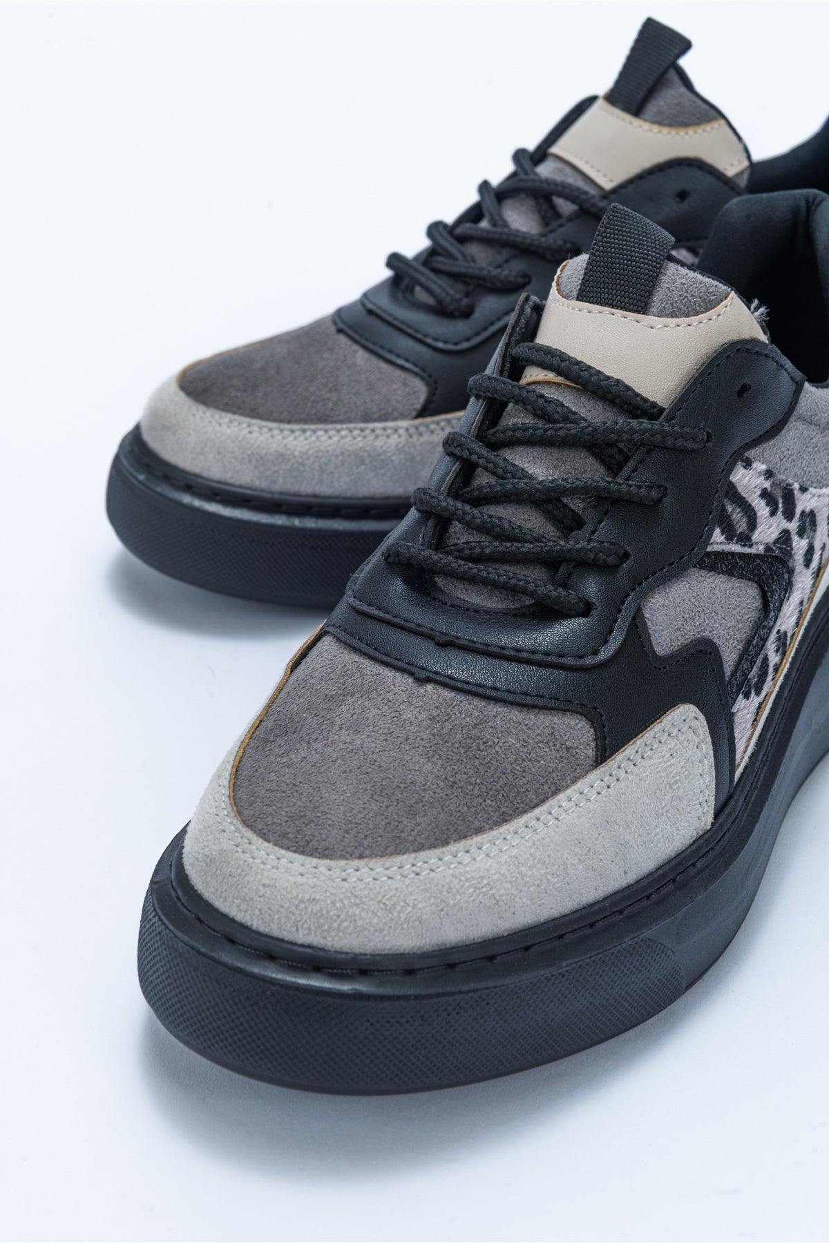 Ida - Dark Grey Platform Sneakers