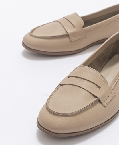 Dorothy - Beige Leather Loafers
