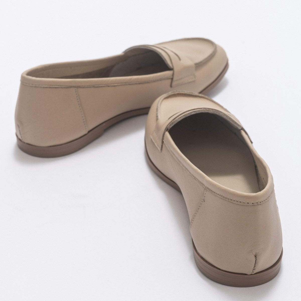 Dorothy - Beige Leather Loafers