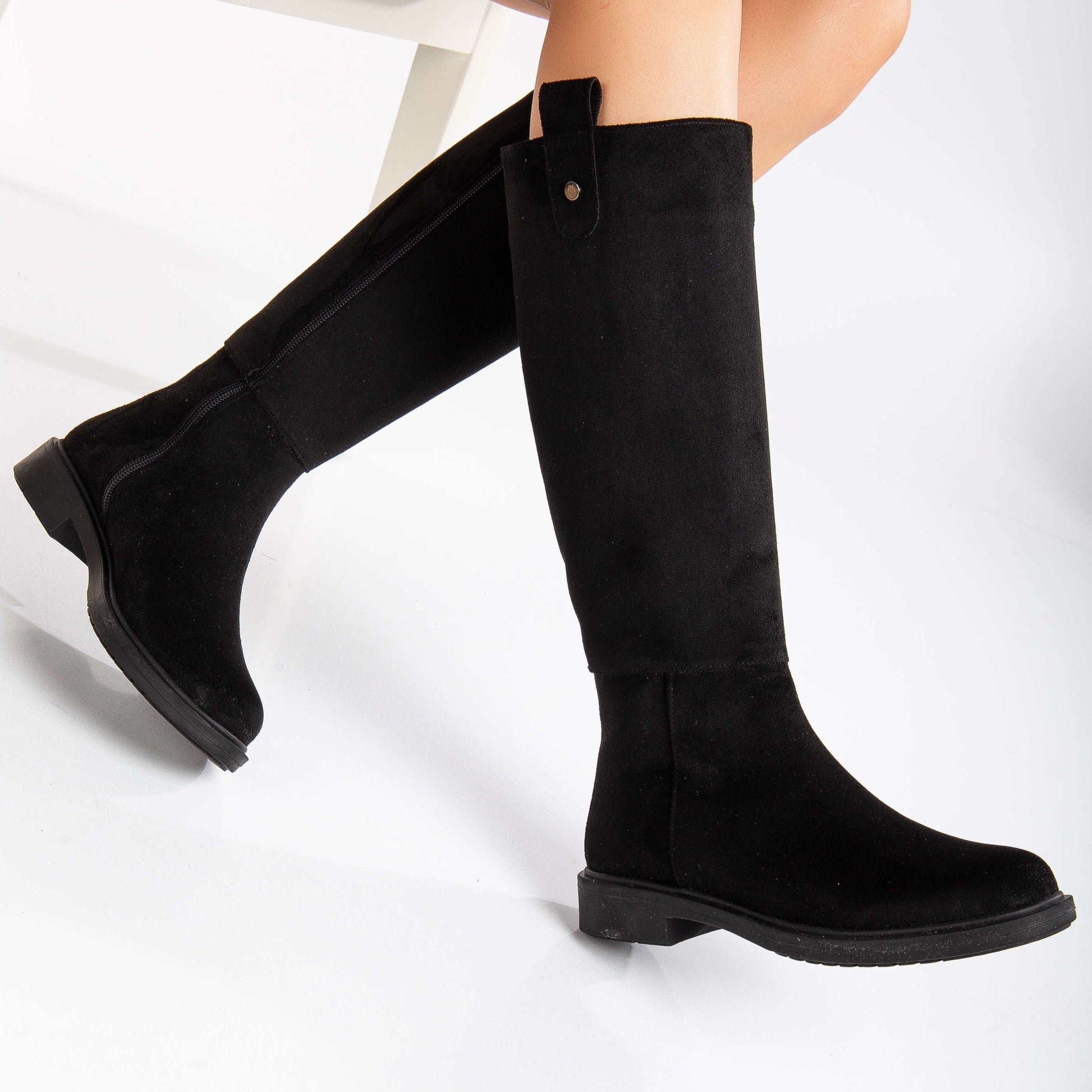 black vegan rain boots, cruelty-free black rain boots, vegan waterproof black boots, sustainable black rain boots, eco-friendly black rain boots, vegan rubber black boots, black vegan waterproof footwear, animal-free black rain boots, black vegan wellies, midnight-tone vegan rain boots