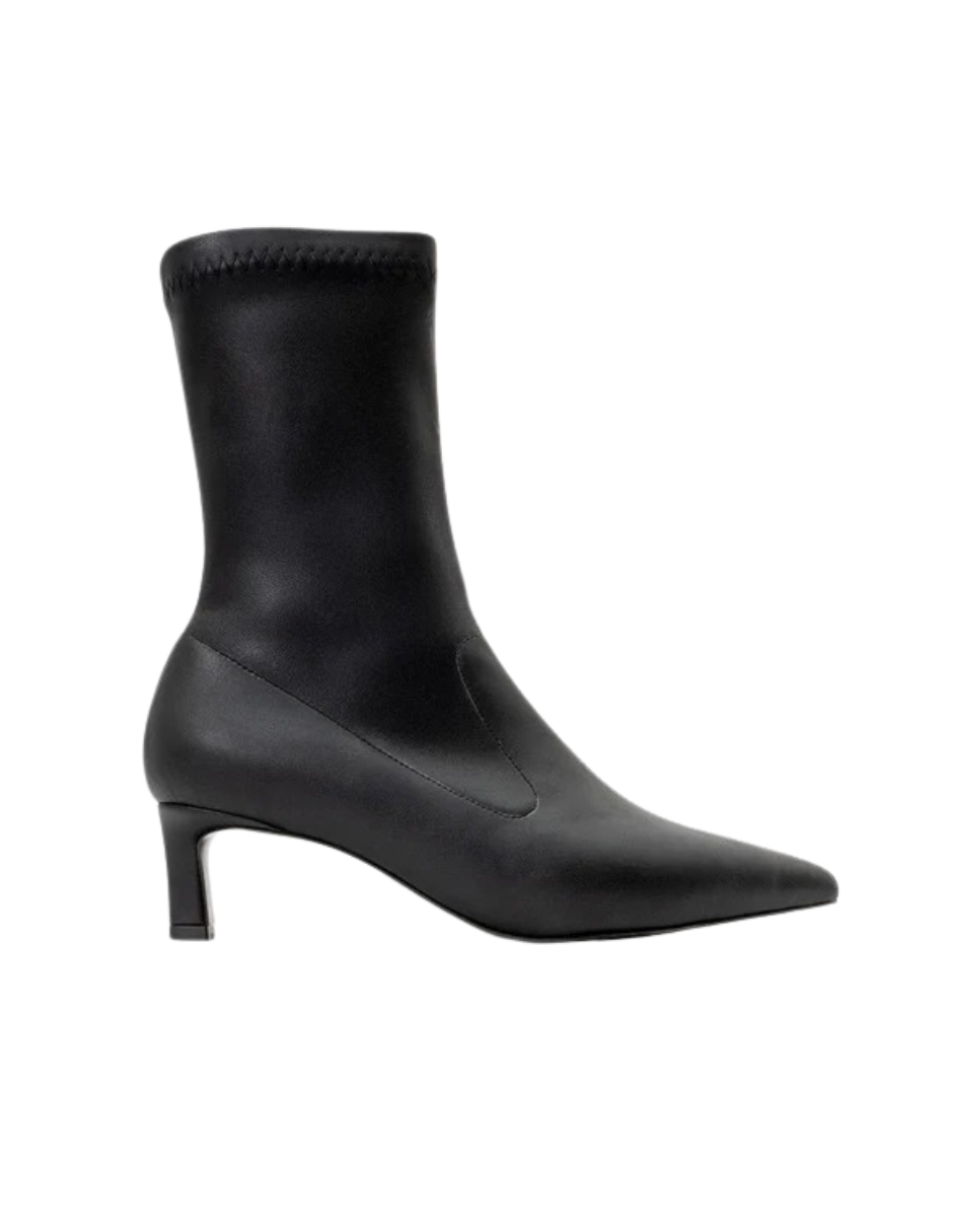 Lewin Black Pointed Toe Stiletto Boot (Women)