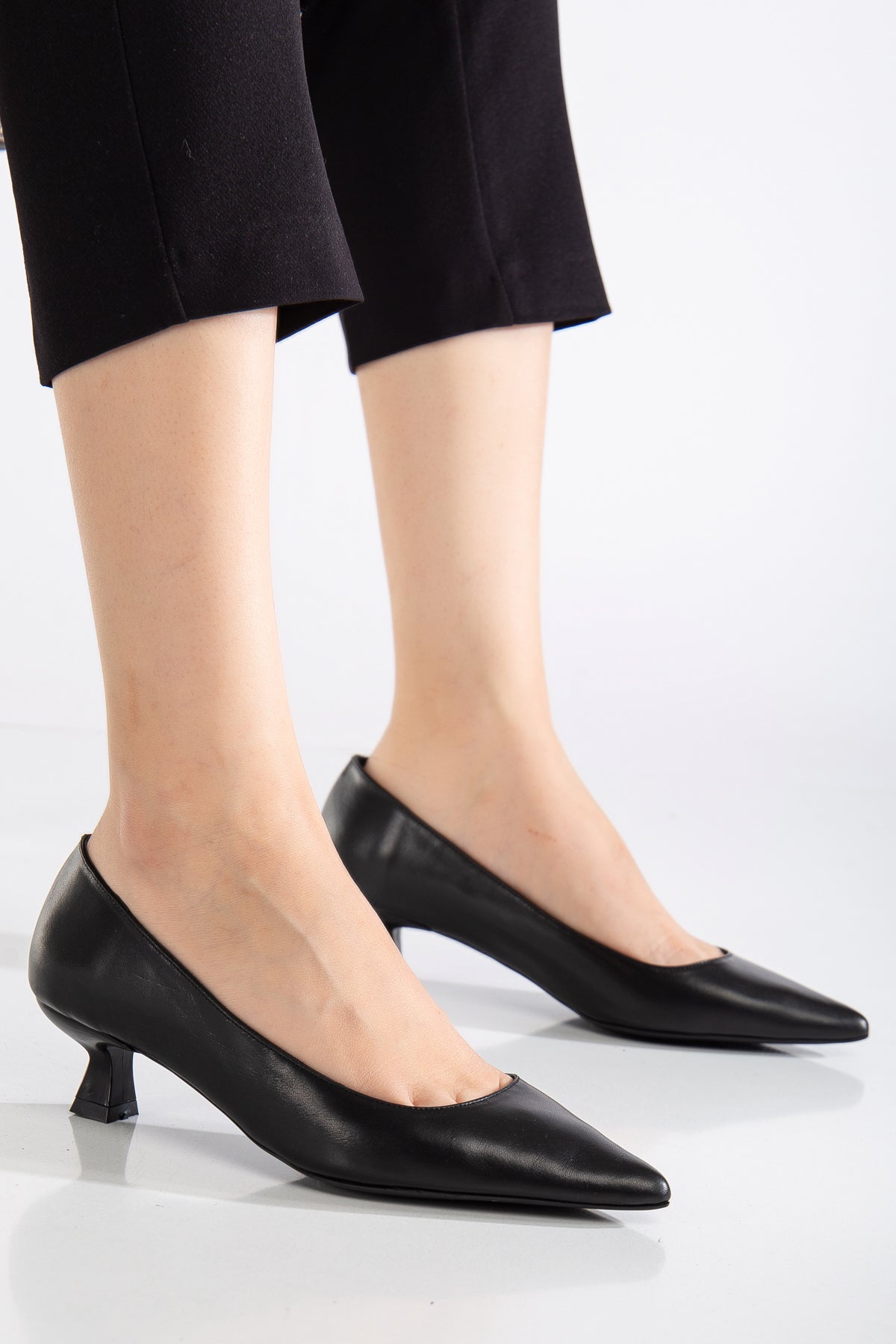 Helly - Black Leather Stiletto Pumps (Women)